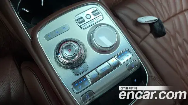 Genesis G90 2022 — Фото 9/20