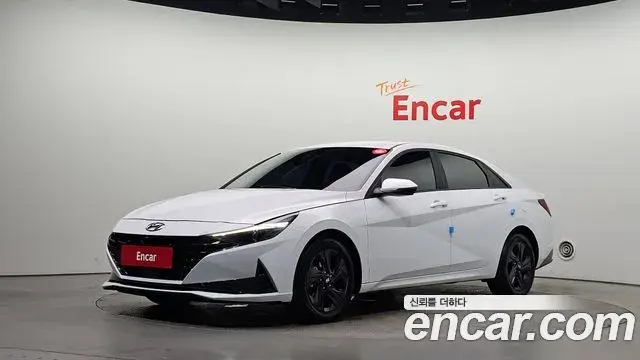 Hyundai Avante 2022 — Photo 1/20
