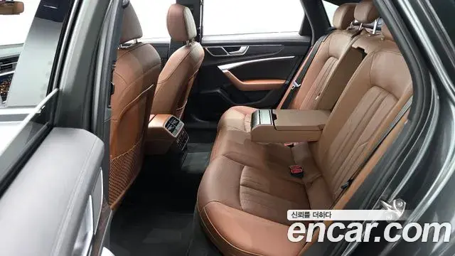 Audi A6 2021 — Фото 11/20