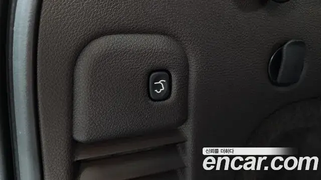 Jeep Grand Cherokee 2019 — Photo 18/36