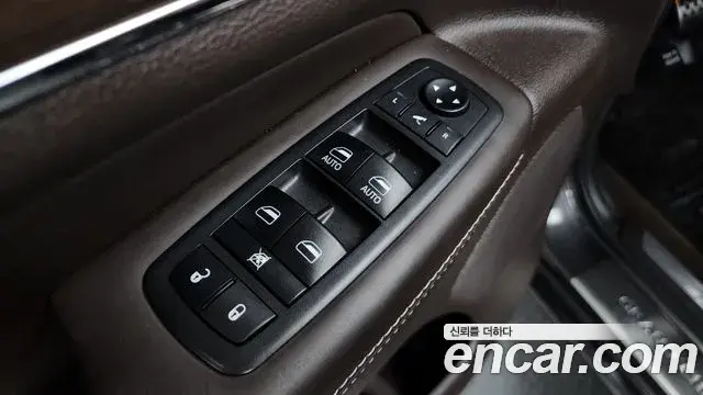 Jeep Grand Cherokee 2019 — Photo 26/36