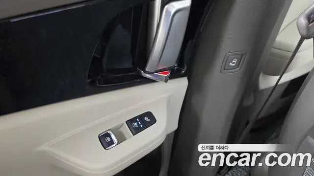 Kia Carnival 2024 — Photo 19/36