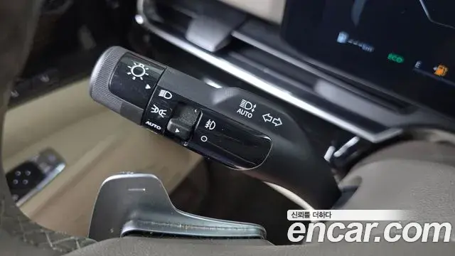 Kia Carnival 2024 — Photo 7/36
