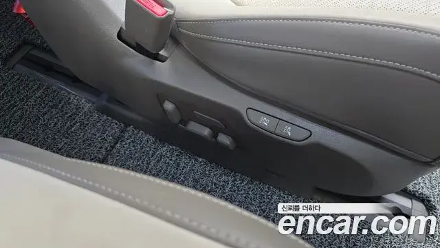 Kia Carnival 2024 — Photo 23/36