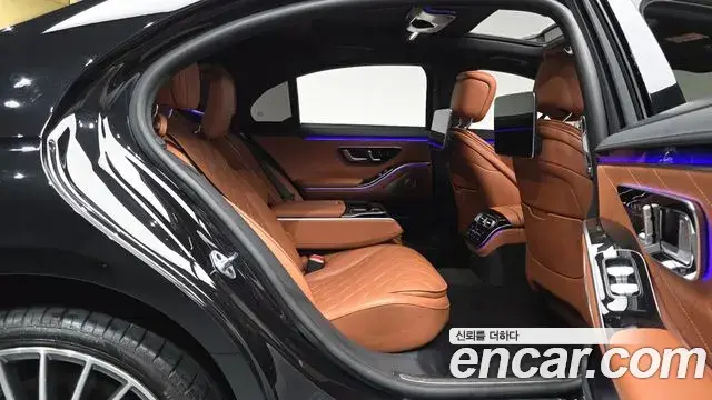 Mercedes-Benz S-Class 2022 — Фото 11/20