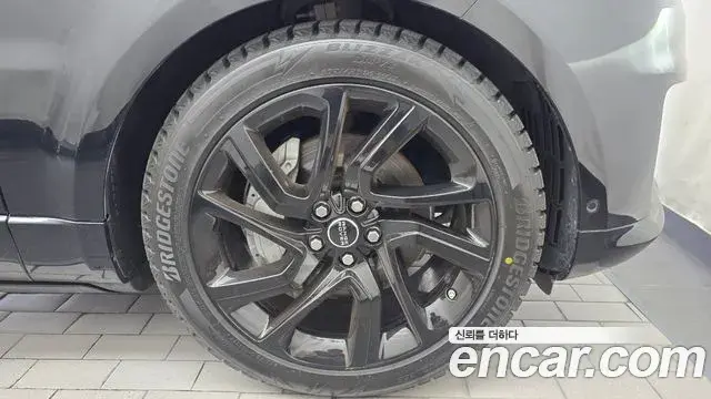 Land Rover Range Rover Sport 2021 — Photo 23/32