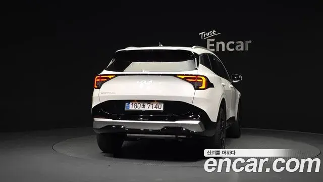 Kia Sportage 2025 — ფოტო 16/32