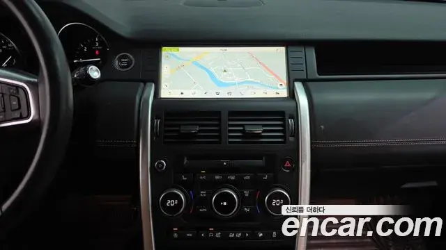 Land Rover Discovery Sport 2019 — Фото 12/20