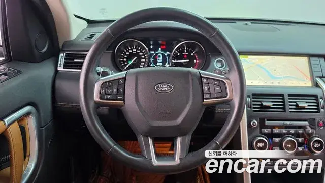 Land Rover Discovery Sport 2019 — Фото 13/20