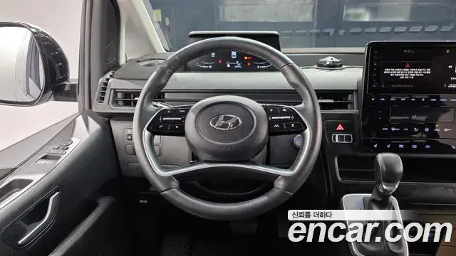 Hyundai Staria 2023 — Фото 14/20