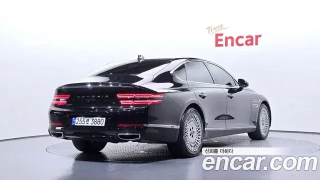 Genesis Electrified G80 2023 — Photo 2/20