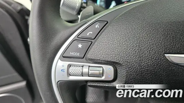 Genesis Electrified G80 2023 — Photo 16/20