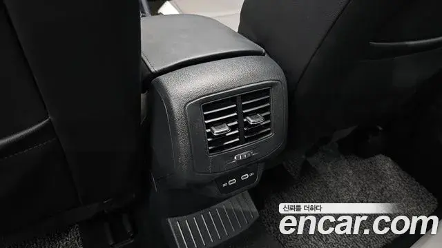 Volkswagen T-Roc 2021 — Şəkil 27/36