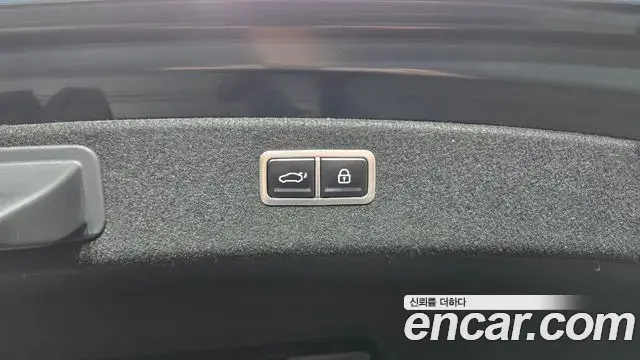Genesis Electrified G80 2020 — Photo 19/20