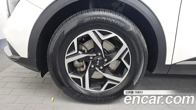 Kia Sportage 2021 — Фото 5/20