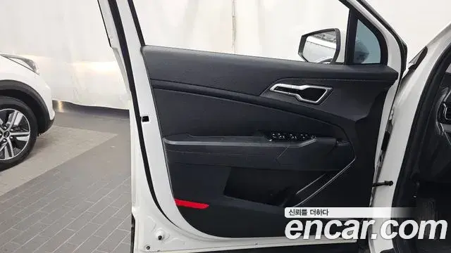 Kia Sportage 2021 — Şəkil 16/32