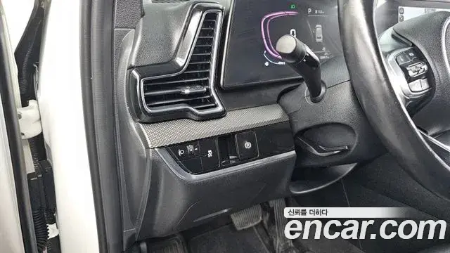 Kia Sportage 2021 — Şəkil 19/32