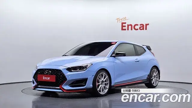 Hyundai Veloster 2021 — Фото 1/20