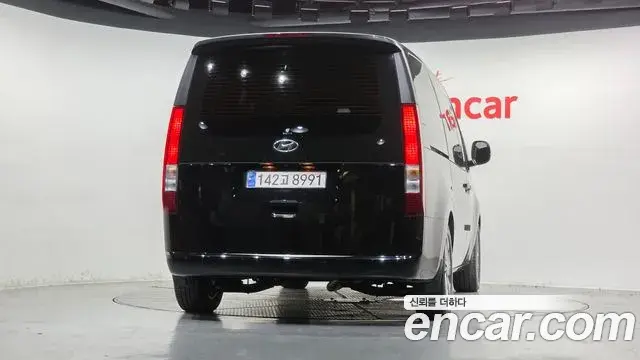 Hyundai Staria 2023 — Photo 4/20