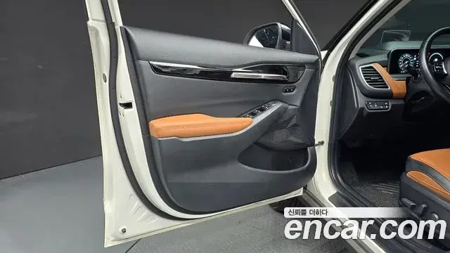 Kia Seltos 2022 — ფოტო 12/31