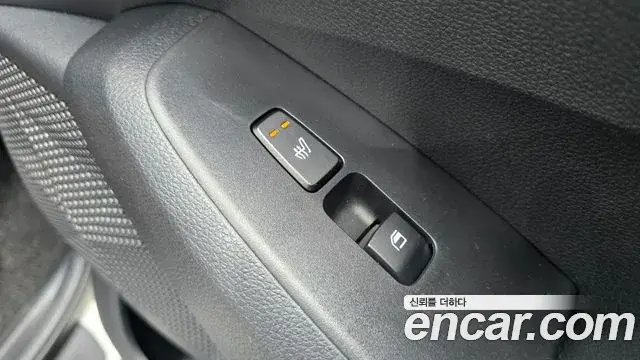 Kia Seltos 2022 — ფოტო 24/31