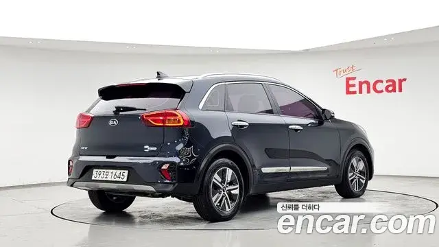 Kia Niro 2020 — Фото 2/20
