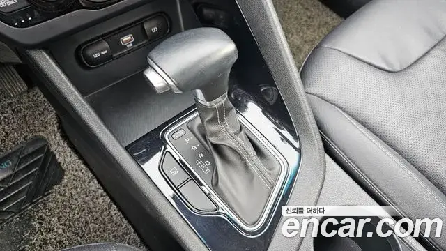 Kia Niro 2020 — Фото 9/20