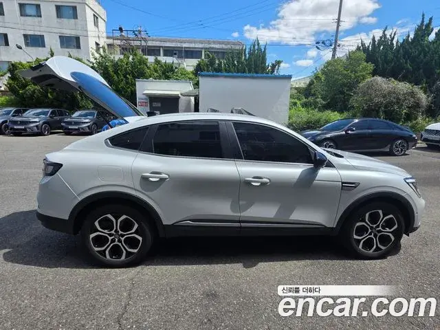 Renault Samsung Arkana 2025 — Фото 10/17