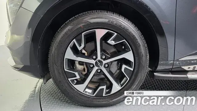 Kia Sportage 2021 — Фото 5/20