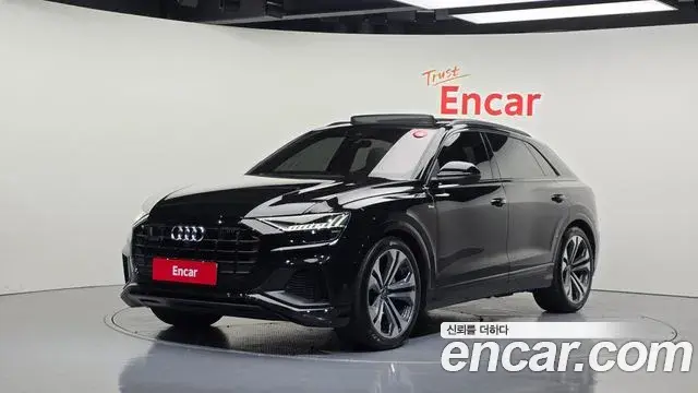 Audi Q7 2023 — Photo 1/20