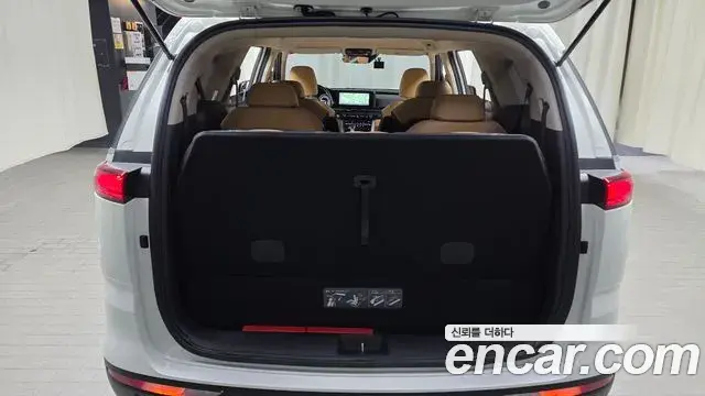Kia Carnival 2021 — Фото 20/20