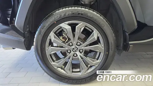 Toyota RAV4 2023 — Şəkil 5/20