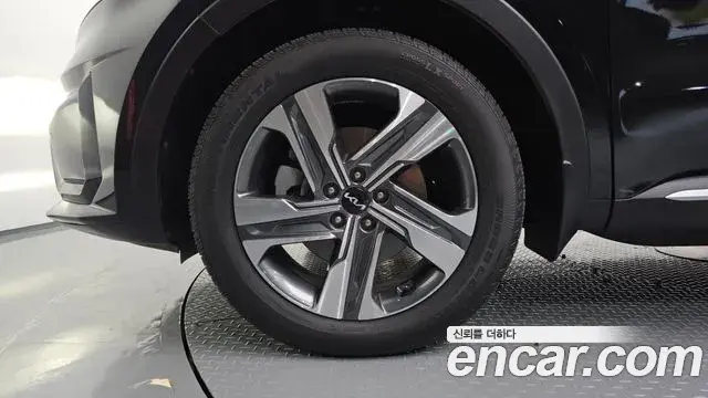 Kia Sorento 2022 — Фото 5/20