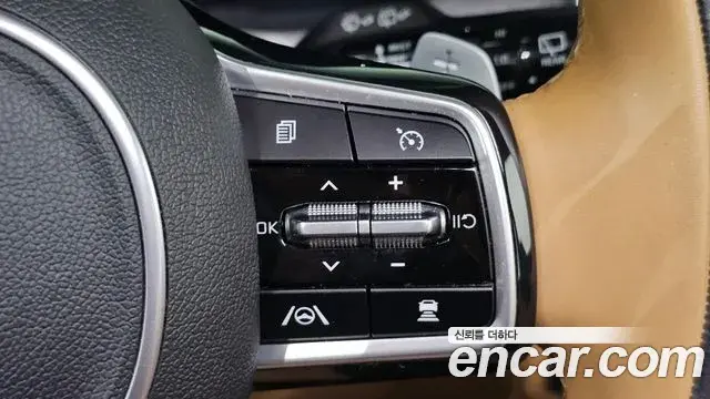 Kia Sorento 2022 — Фото 19/20