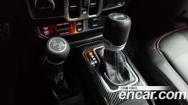 Jeep Wrangler 2024 — Фото 9/20