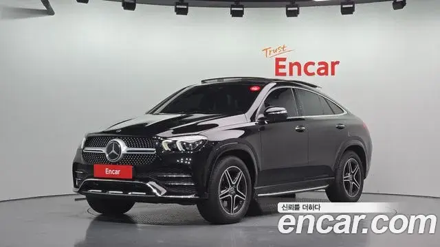 Mercedes-Benz GLE-Class 2021 — Фото 1/20