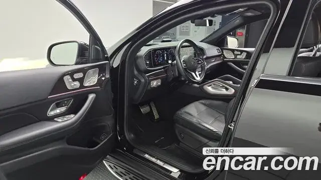 Mercedes-Benz GLE-Class 2021 — Фото 10/20