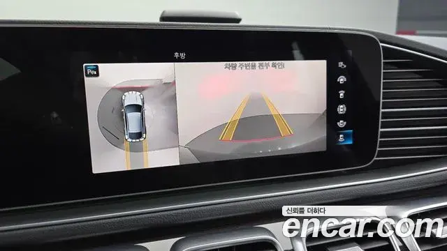 Mercedes-Benz GLE-Class 2021 — Фото 14/20