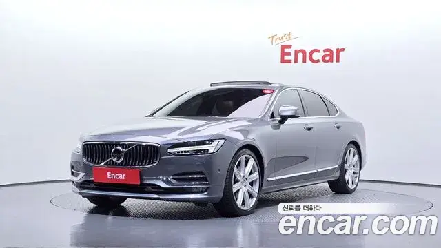 Volvo S90 2019 — Photo 19/36