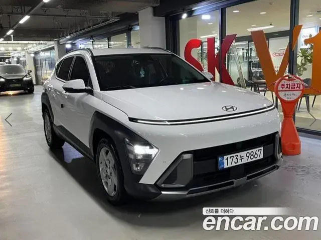 Hyundai Kona 2023 — Фото 18/18