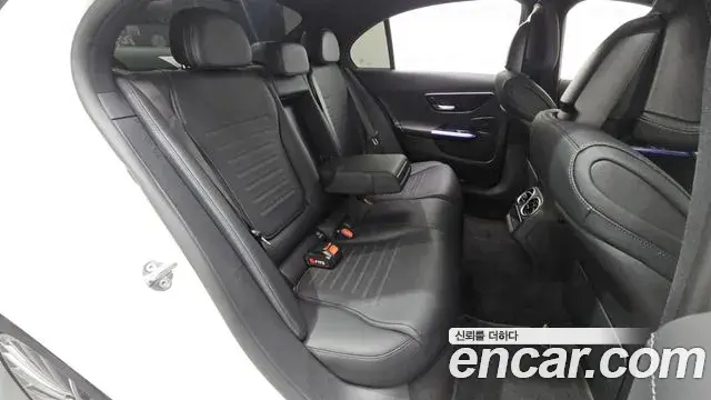 Mercedes-Benz C-Class 2023 — Фото 11/20