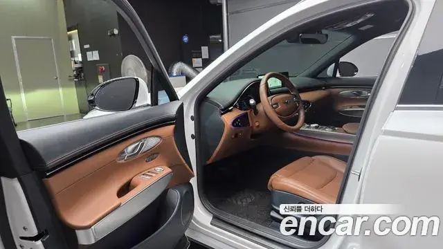 Genesis GV70 2023 — Şəkil 10/20