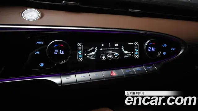 Genesis GV70 2023 — Şəkil 18/20
