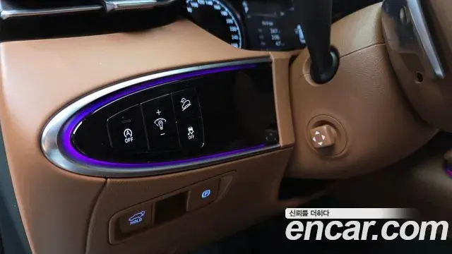 Genesis GV70 2023 — Şəkil 19/20