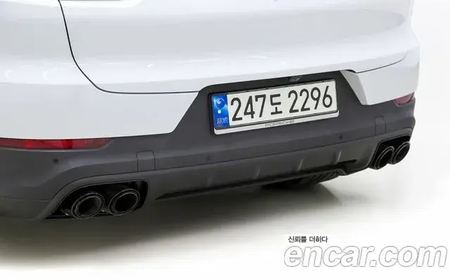 Porsche Cayenne 2022 — Фото 10/20