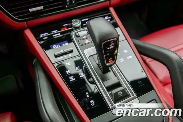 Porsche Cayenne 2022 — Фото 16/20