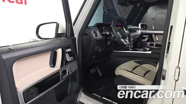 Mercedes-Benz G-Class 2019 — Фото 10/20