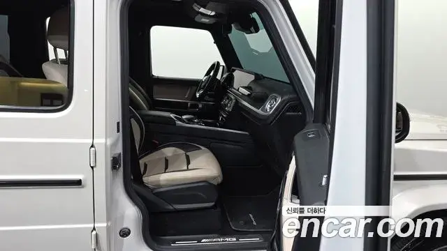 Mercedes-Benz G-Class 2019 — Фото 11/20