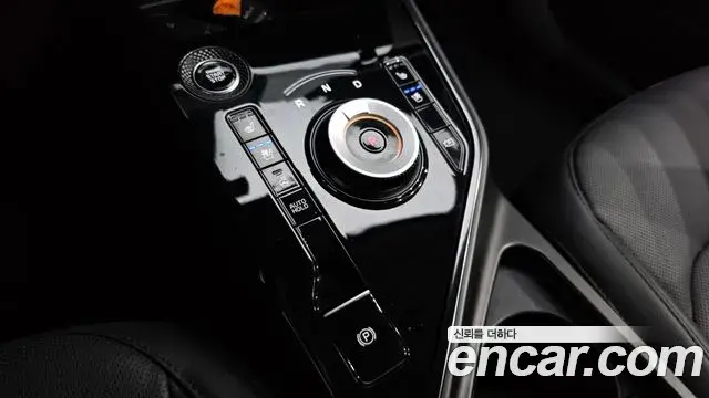 Kia Niro 2025 — Фото 9/20
