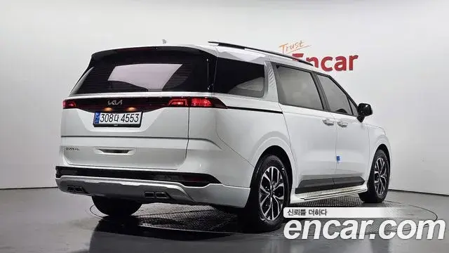 Kia Carnival 2022 — Photo 2/20